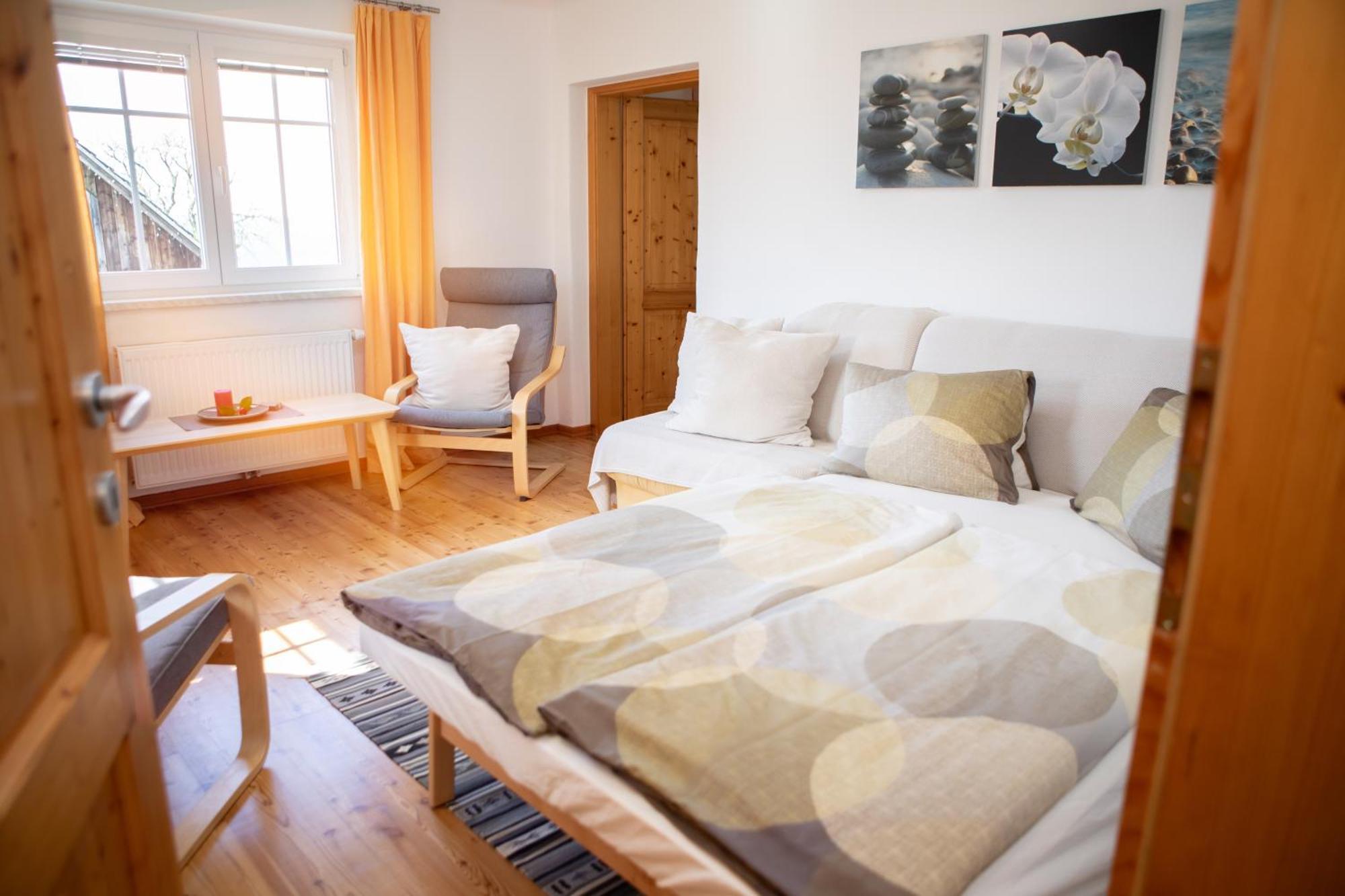 Ferienhaus Nuova Via Griffen エクステリア 写真