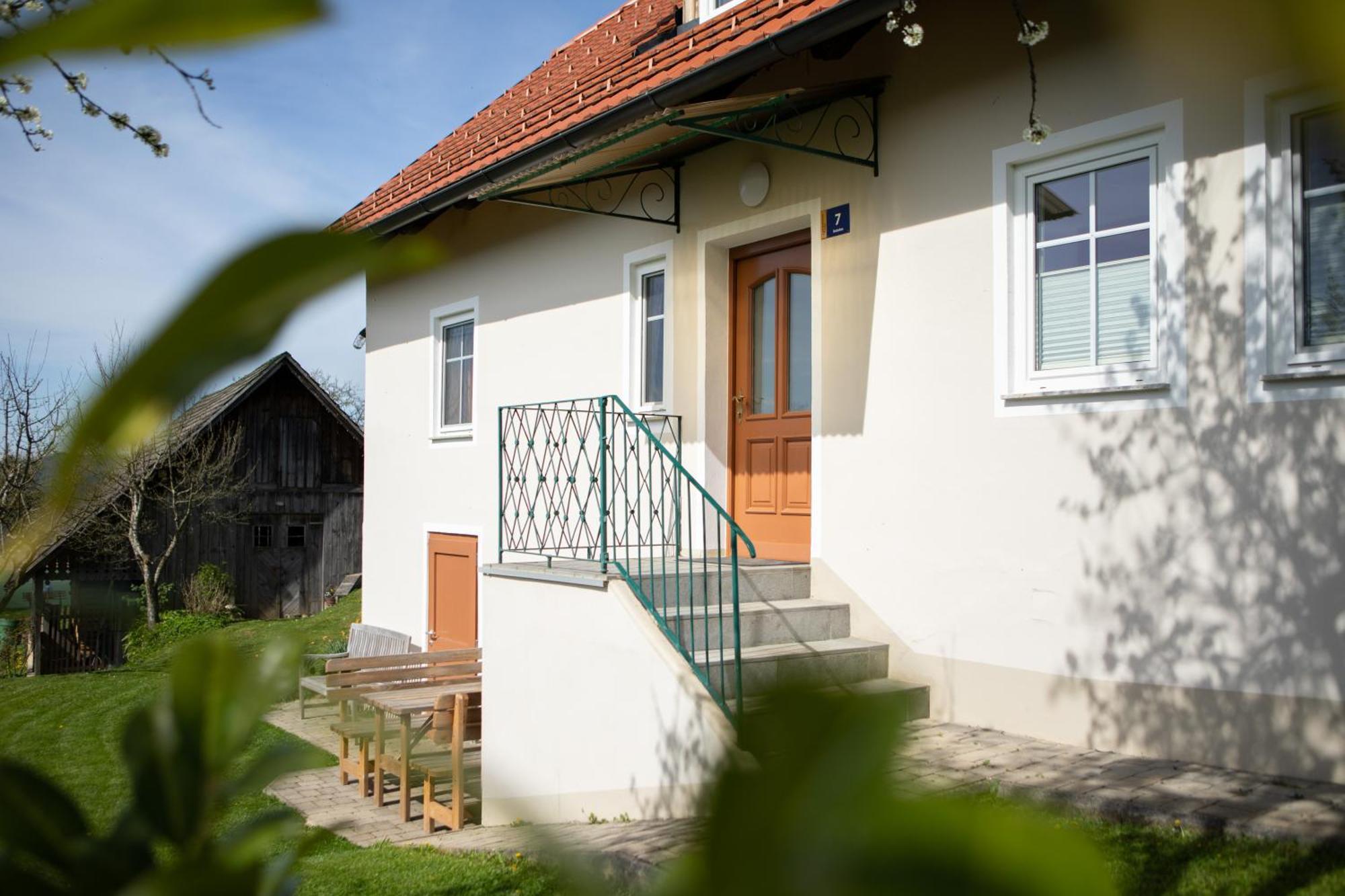Ferienhaus Nuova Via Griffen エクステリア 写真