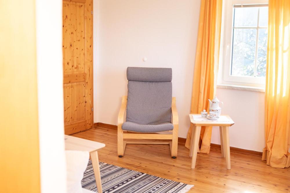 Ferienhaus Nuova Via Griffen エクステリア 写真
